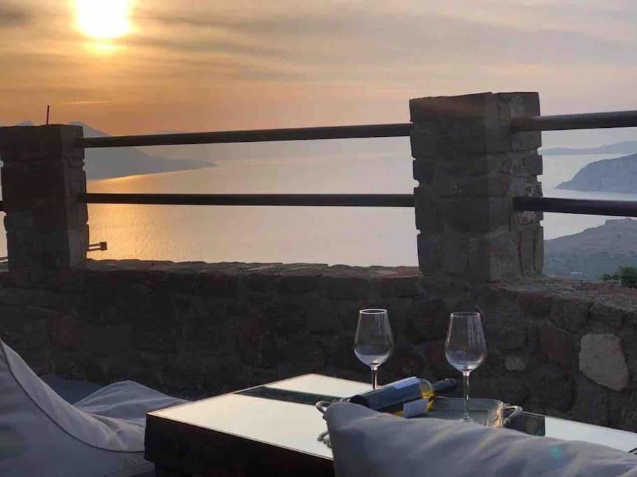 Stone Sunset Villa Sfentouri Exteriör bild